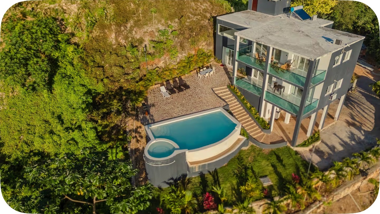 Dominican Republic four-bedroom private hillside villa gallery photo 6