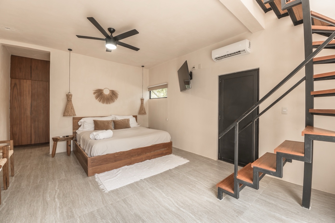 Mexico four-bedroom villa with two pools and jacuzzi, gallery photo 4