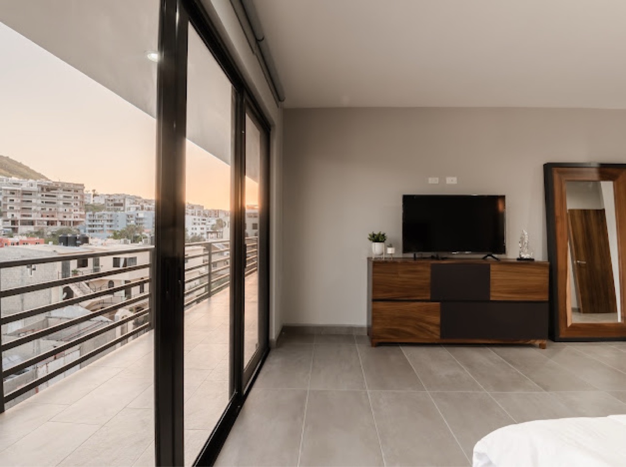 Three-bedroom condo in Mexico, gallery photo 10
