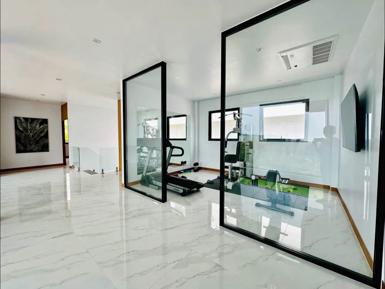 Thailand six-bedroom infinity-pool villa gallery photo 10